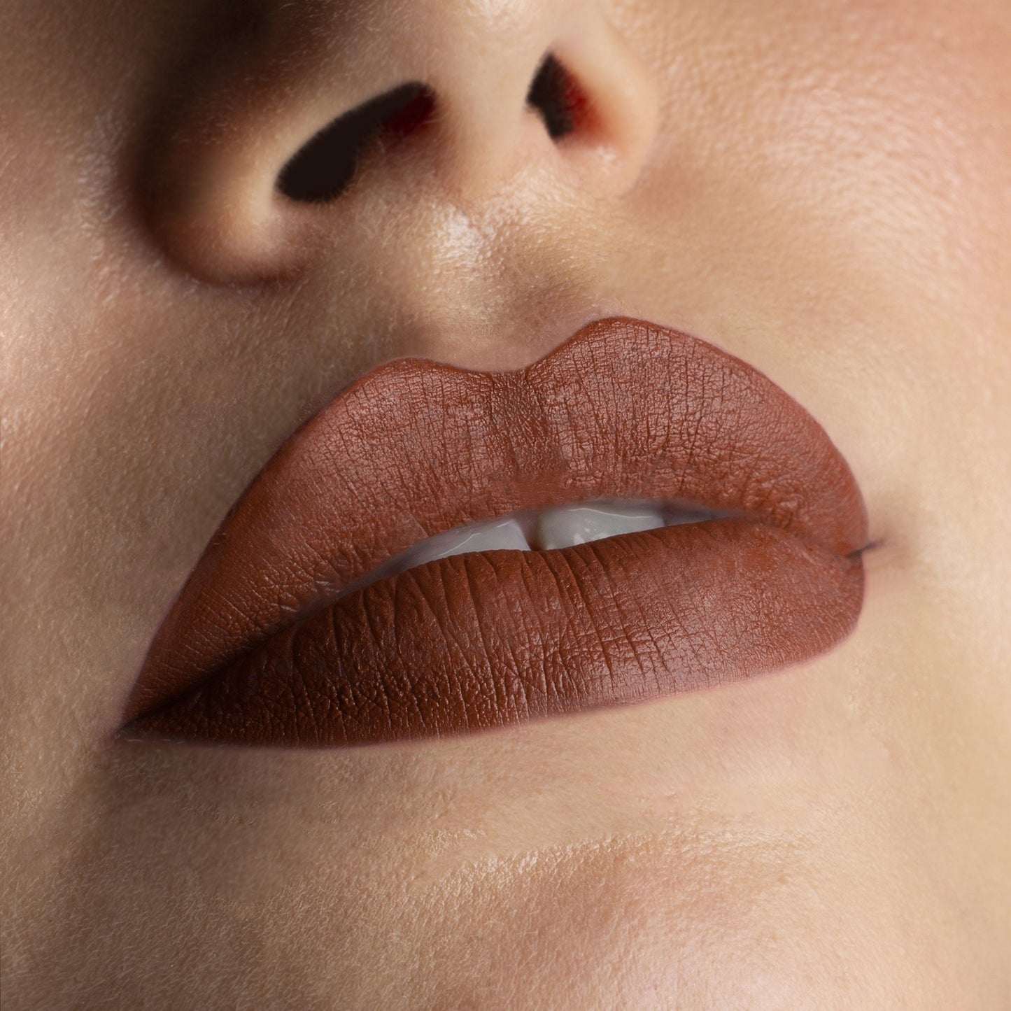 SUBLIMATTE - long-lasting MATTE LIQUID LIPSTICK